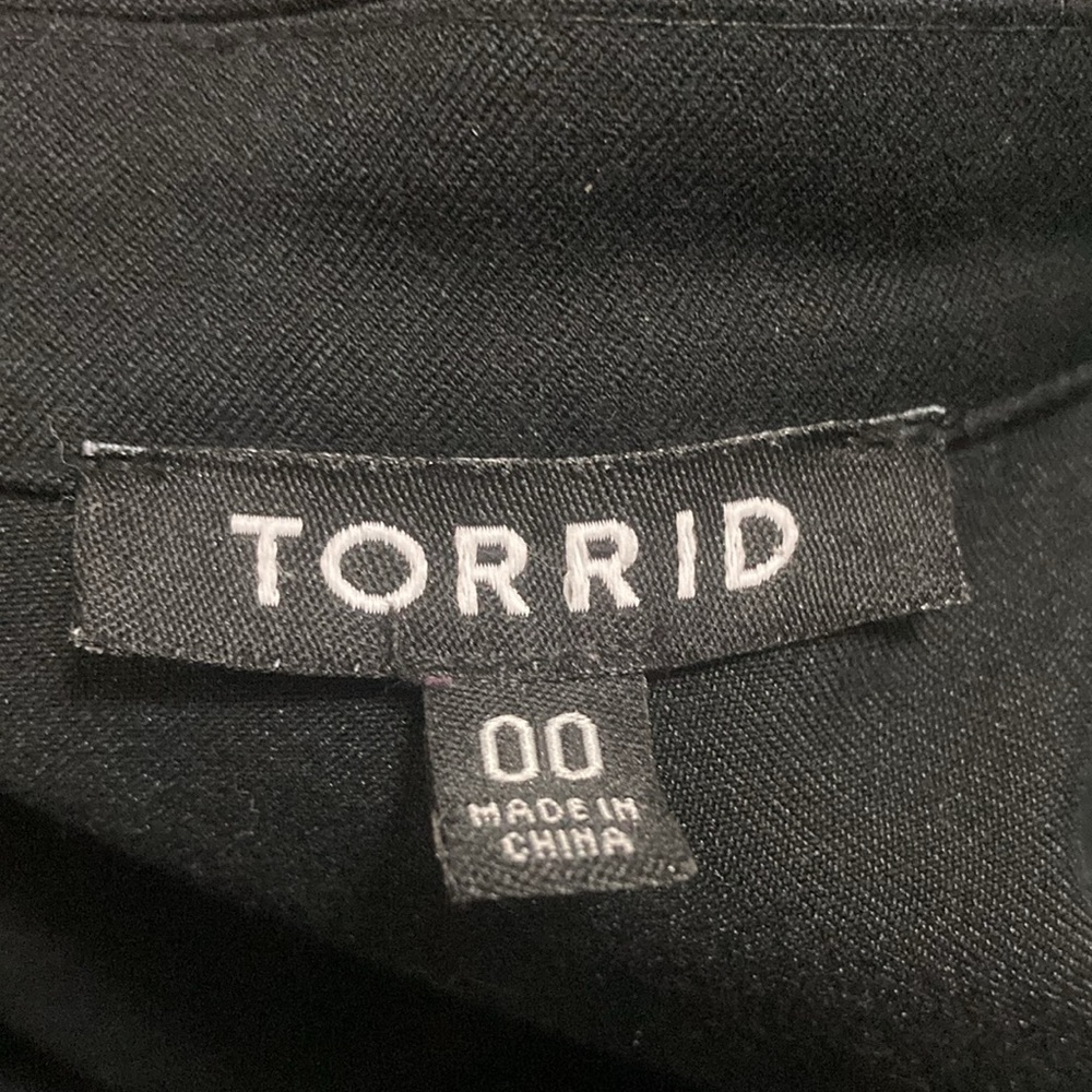 TORRID Womens
PeaCoat with Faux
Leather Sleeves- Size 00 Black - Picture 16 of 16